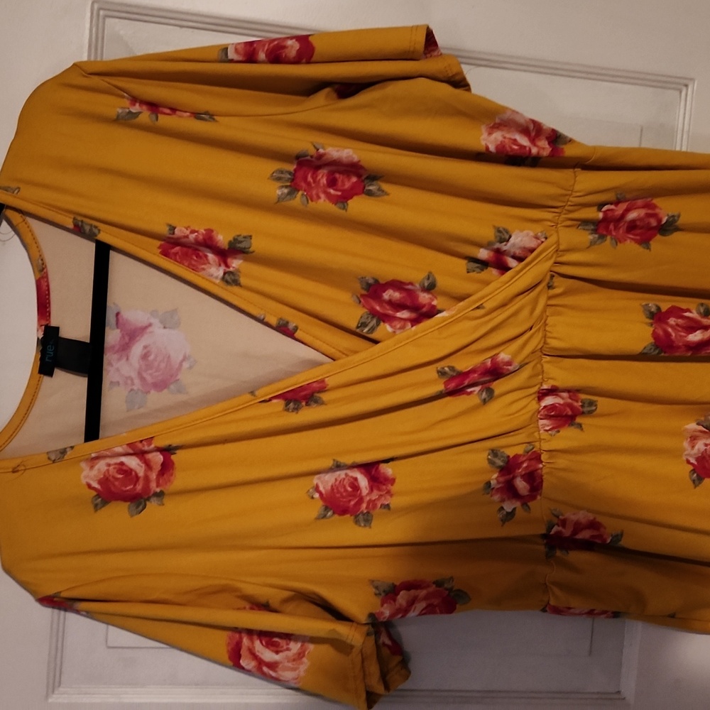 Floral dress - Picture 2 of 5